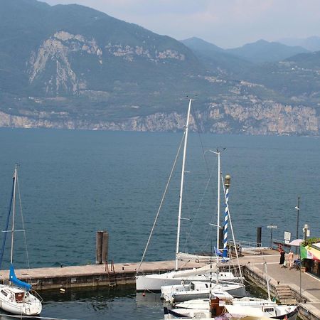 Hotel Danieli La Castellana Lago Di Garda Brenzone sul Garda Exterior photo