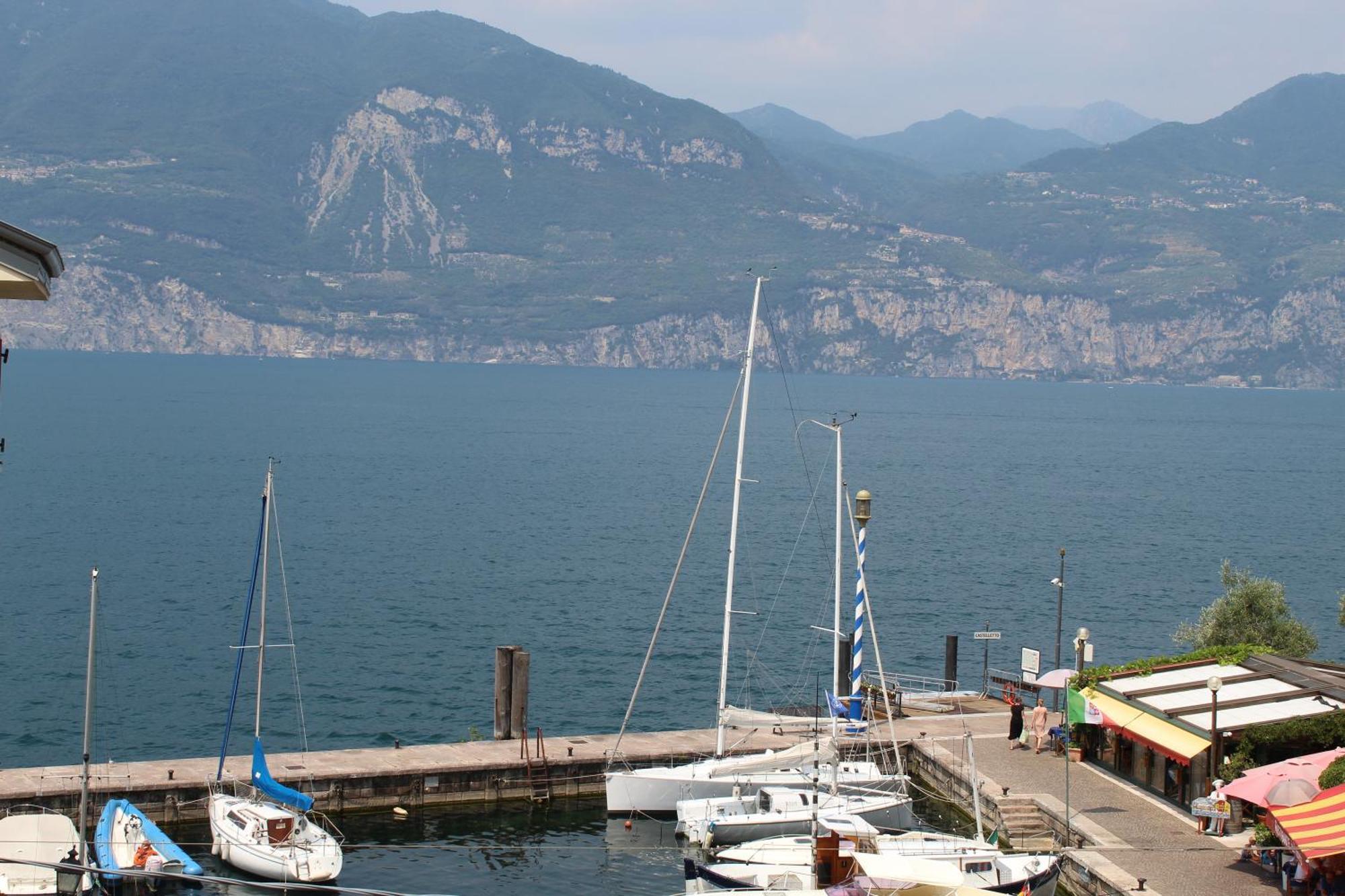 Hotel Danieli La Castellana Lago Di Garda Brenzone sul Garda Exterior photo